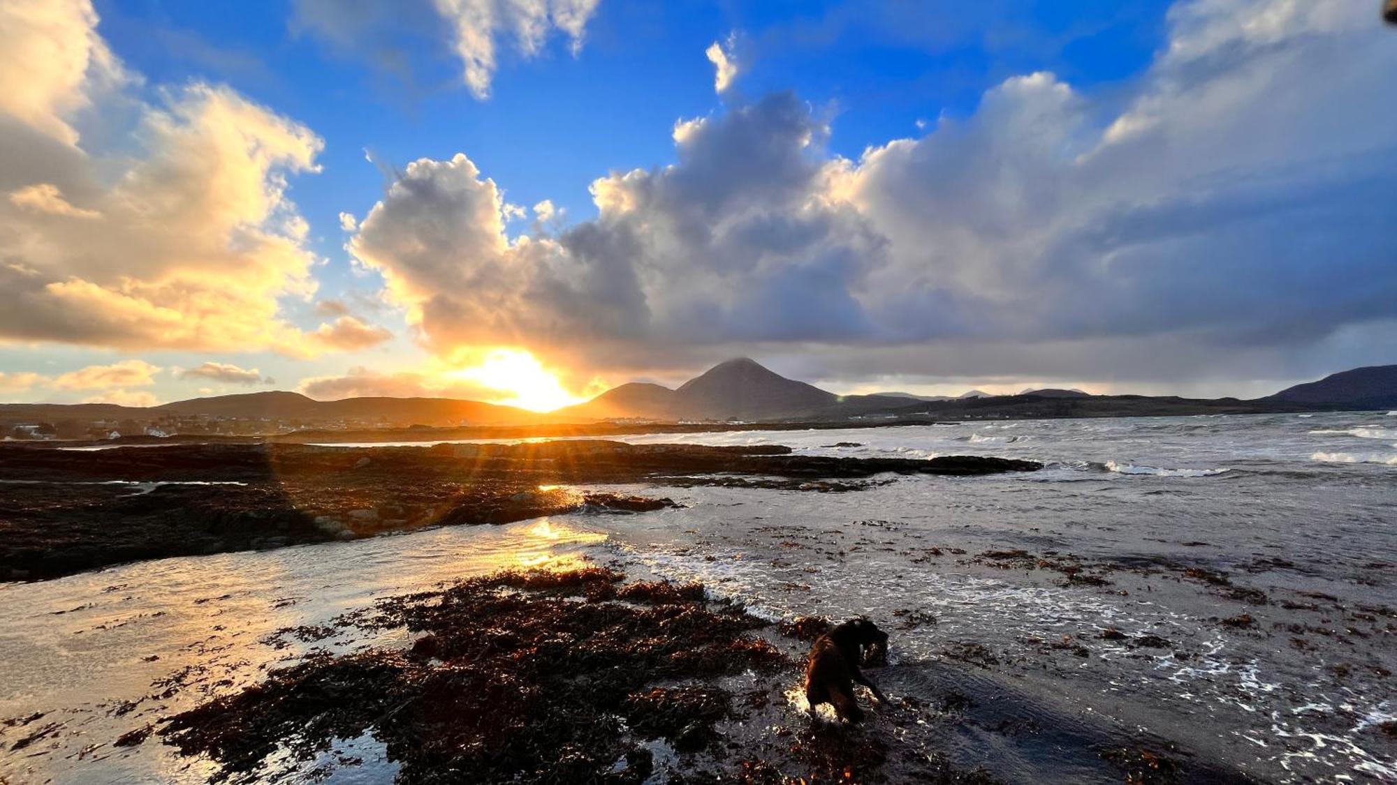 Carnmhor, Isle Of Skye - Stunning 242 Year Old Cottage On Its Own Sea Shore! Breakish Bagian luar foto